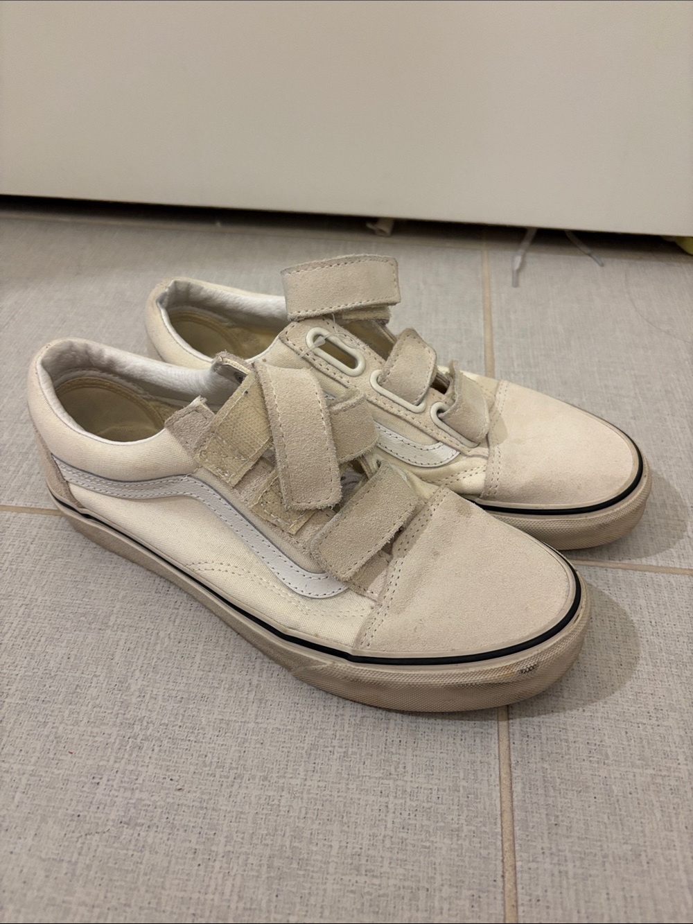 Vans Kids Cream Suede & Canvas Velcro Skate Sneakers